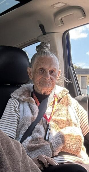 Molly Heenipaki Honiana - Happi