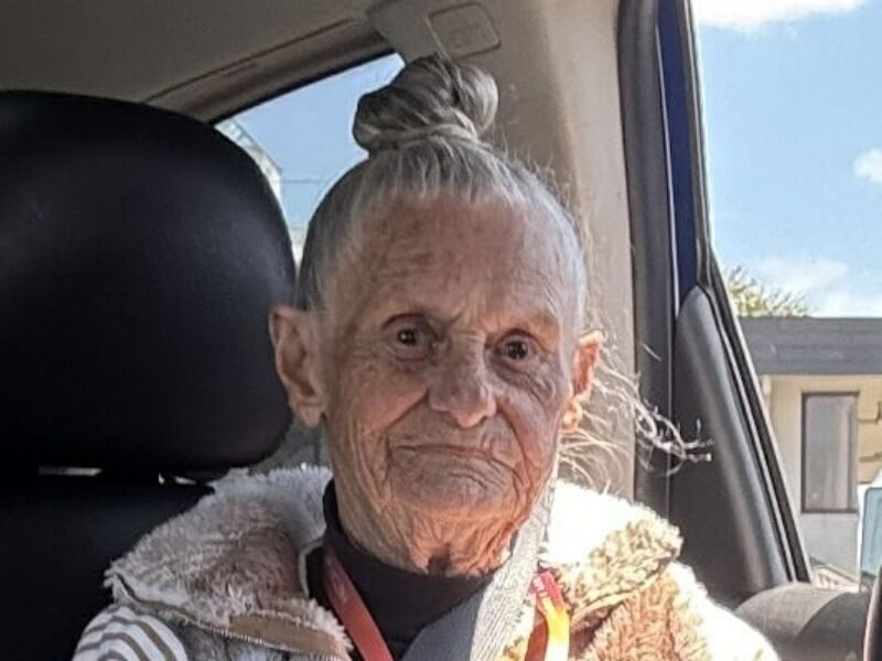 Molly Heenipaki Honiana - Happi